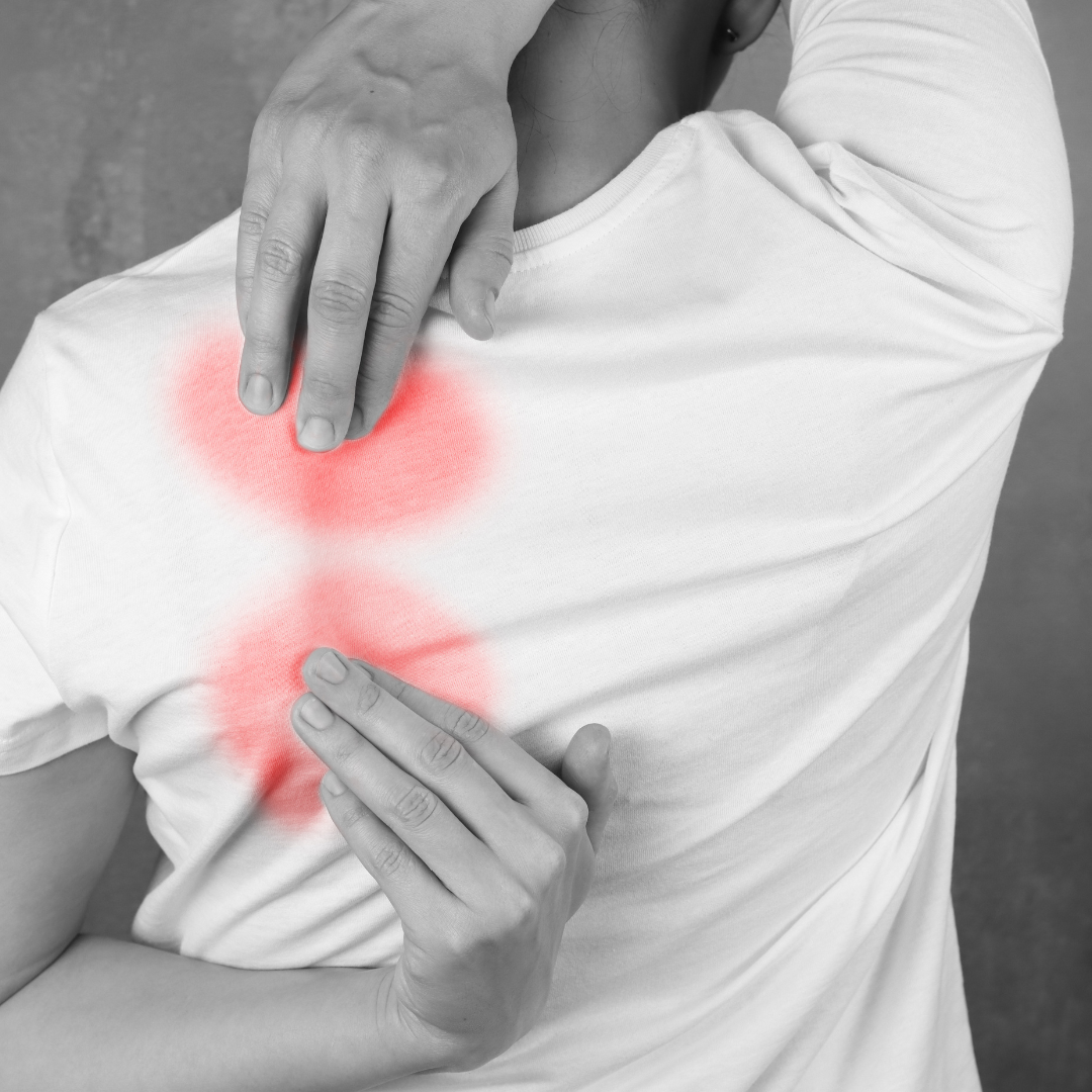 shoulder blade pain rhomboid pain
